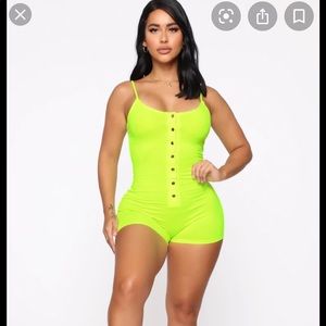 ||BRAND NEW ||FASHION NOVA NEON ROMPER SIZE MEDIUM